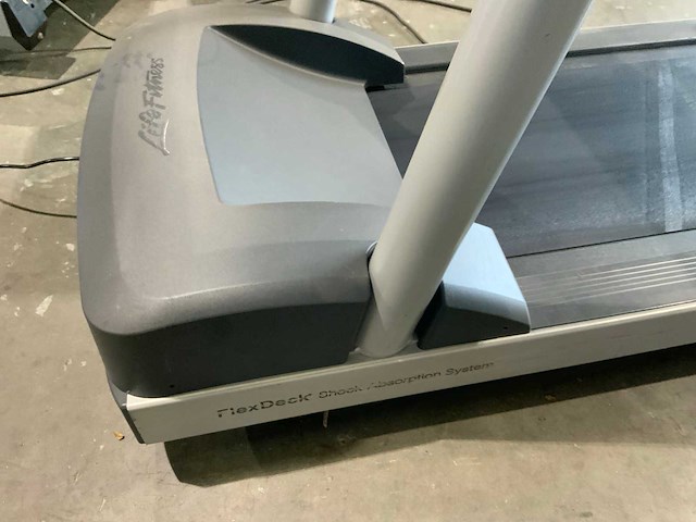 Life fitness activate treadmill loopband - afbeelding 6 van  6