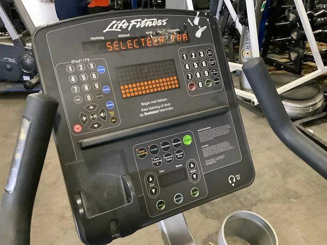 Life fitness c95 integrity uprightbike home trainer - afbeelding 4 van  5