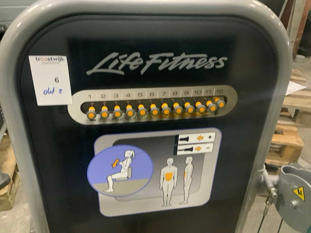 Life fitness chestpress ab crunch krachtstation - afbeelding 2 van  4