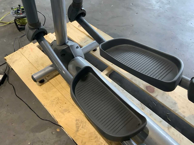 Life fitness club series elliptical crosstrainer - afbeelding 5 van  6