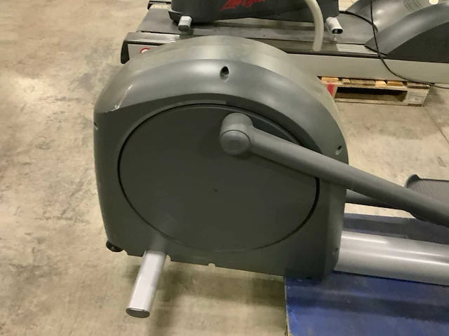 Life fitness commercial elliptical crosstrainer - afbeelding 3 van  4