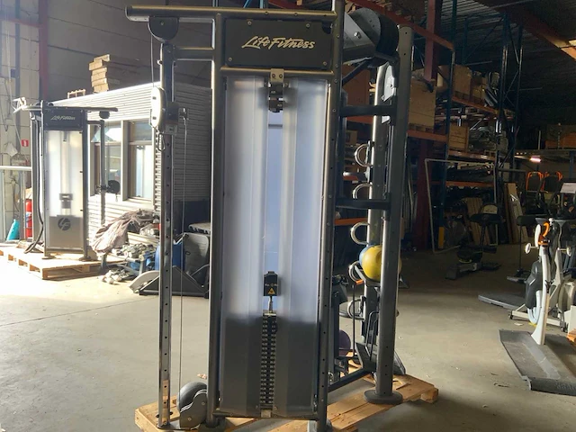 Life fitness crossfit pulley krachtstation - afbeelding 2 van  6