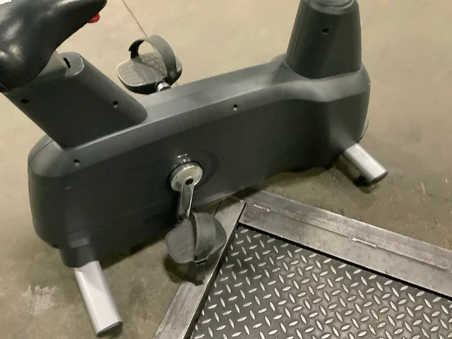 Life fitness cycle activate uprightbike home trainer - afbeelding 3 van  6