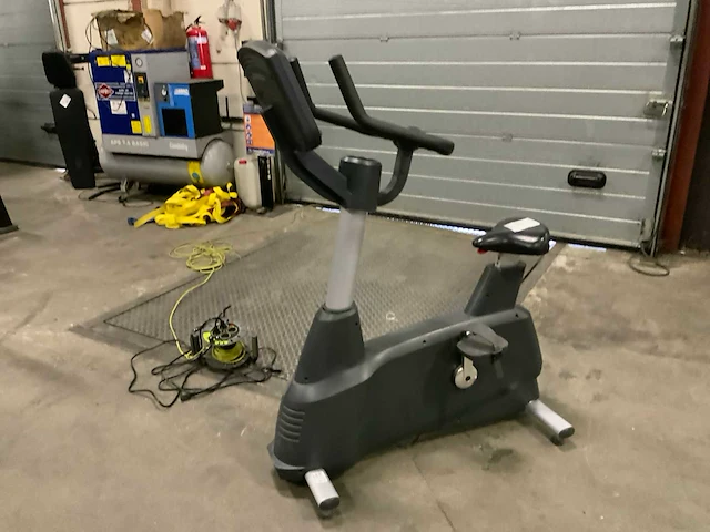 Life fitness cycle activate uprightbike home trainer - afbeelding 6 van  6