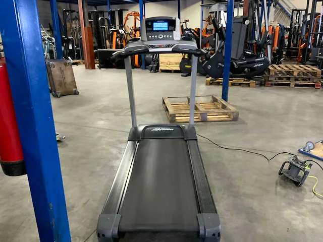 Life fitness f3 opklap loopband treadmill loopband - afbeelding 6 van  6