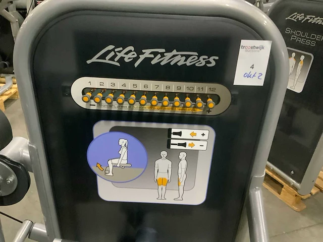 Life fitness leg extension circuit machine krachtstation - afbeelding 3 van  5