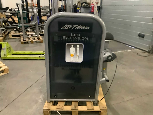 Life fitness leg extension circuit machine krachtstation - afbeelding 5 van  5