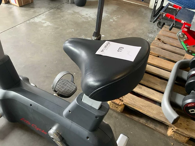 Life fitness life cycle uprightbike home trainer - afbeelding 2 van  4