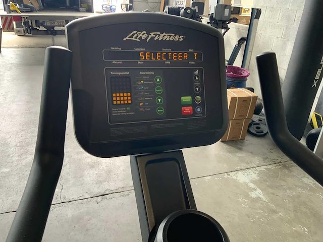 Life fitness life cycle uprightbike home trainer - afbeelding 3 van  4