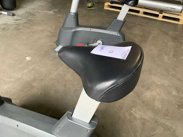 Life fitness life cycle uprightbike home trainer - afbeelding 3 van  5