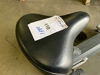 Life fitness life cycle uprightbike home trainer - afbeelding 2 van  4