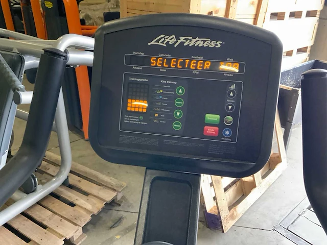 Life fitness life cycle uprightbike home trainer - afbeelding 3 van  4
