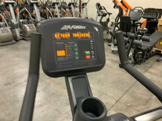 Life fitness life cycle uprightbike home trainer - afbeelding 3 van  5