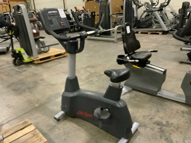 Life fitness life cycle uprightbike home trainer - afbeelding 2 van  5