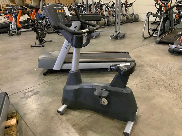 Life fitness life cycle uprightbike home trainer - afbeelding 4 van  5
