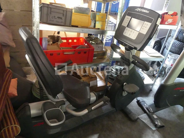 Life fitness ligfiets 95r levenscyclus - afbeelding 1 van  5