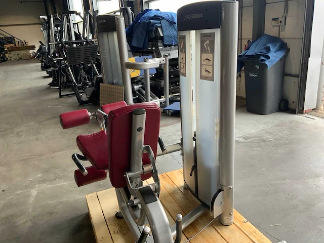 Life fitness optima dual leg extension/legcurl krachtstation - afbeelding 8 van  8