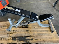 Life fitness pro1 adjustable bench krachtstation - afbeelding 1 van  4