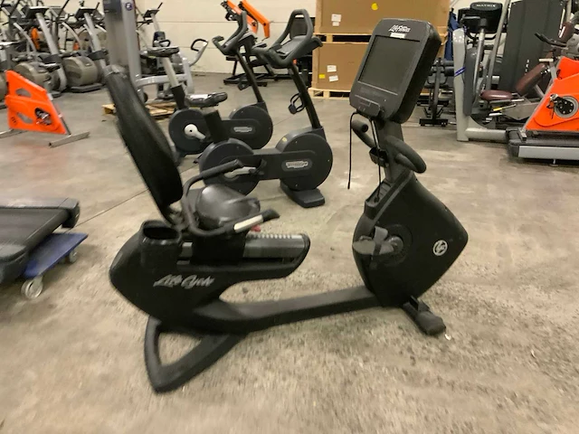 Life fitness r95 discover se recumbent bike home trainer - afbeelding 2 van  7