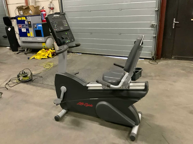 Life fitness r95 integrity recumbent bike home trainer - afbeelding 1 van  5