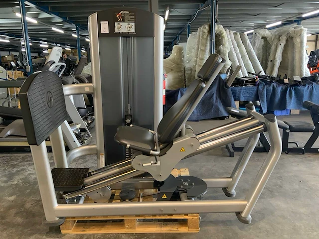Life fitness signiture legpress krachtstation - afbeelding 1 van  9