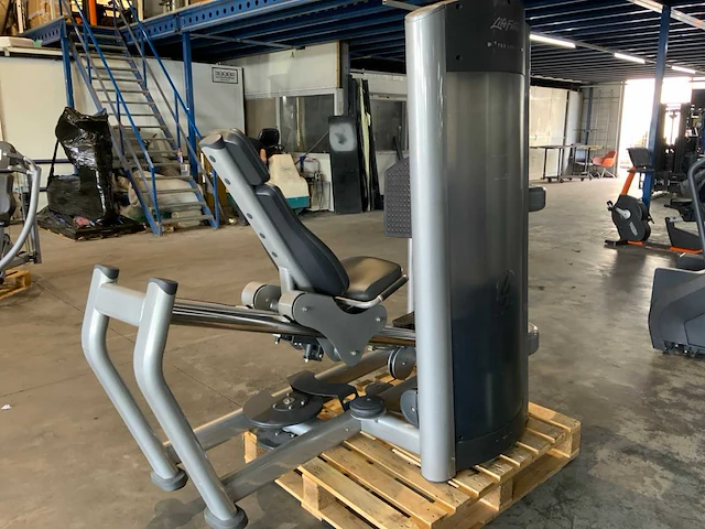 Life fitness signiture legpress krachtstation - afbeelding 6 van  9