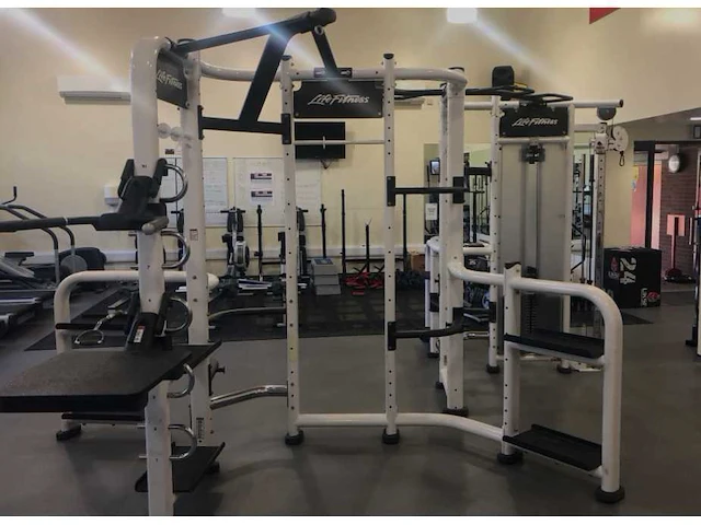 Life fitness synergy 360 s krachtstation - afbeelding 1 van  5