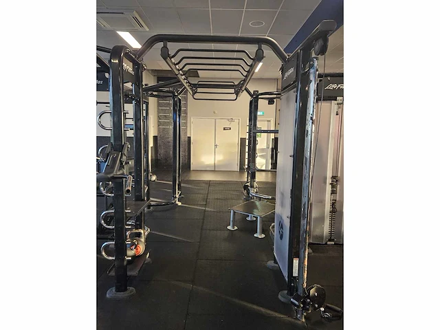 Life fitness synergy 360 xl crossfit kooi krachtstation - afbeelding 2 van  7