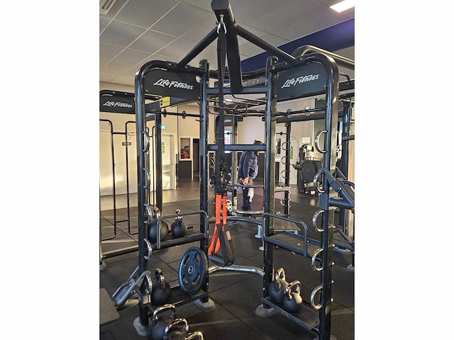 Life fitness synergy 360 xl crossfit kooi krachtstation - afbeelding 3 van  7