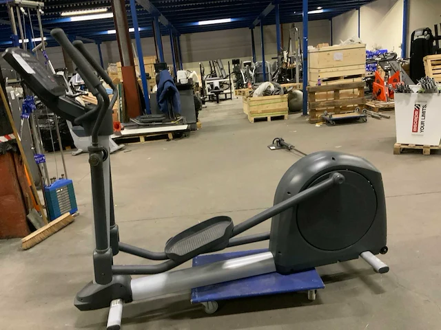 Life fitness x9 activity elliptical crosstrainer - afbeelding 1 van  7