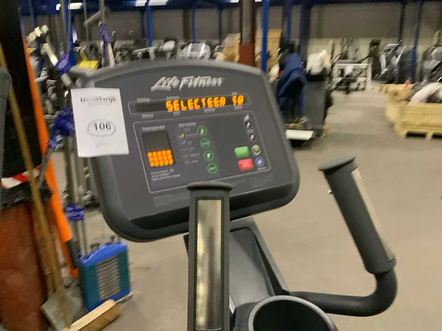 Life fitness x9 activity elliptical crosstrainer - afbeelding 5 van  7