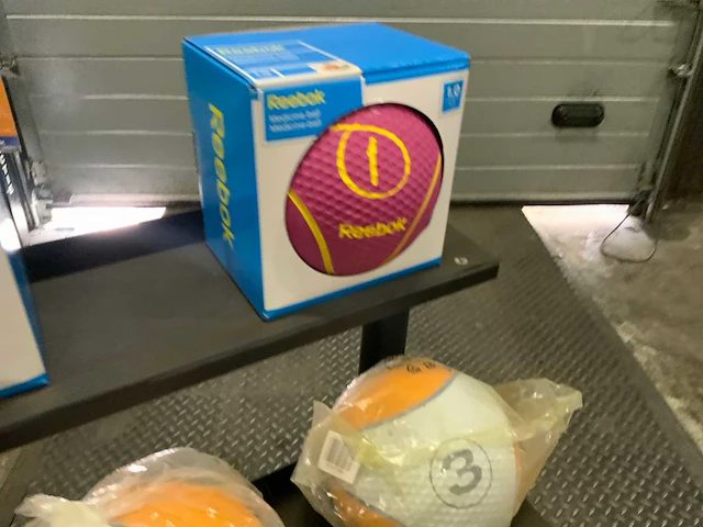 Life maxx medicine ball met rek krachtstation - afbeelding 4 van  8