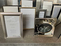 Life style diverse soorten verzilverde fotolijsten (26x) - afbeelding 6 van  13