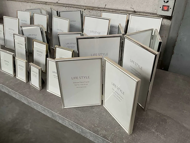 Life style diverse verzilverde fotolijsten (27x) - afbeelding 9 van  10