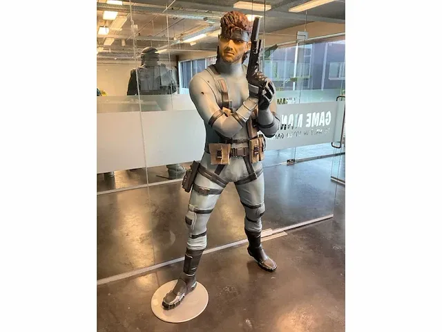 Lifesize action figure metal gear solid - snake - afbeelding 8 van  15