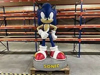 Lifesize action figure sonic the hedgehog