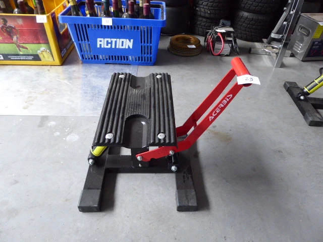 Liftstandaard voor motoren - afbeelding 1 van  2