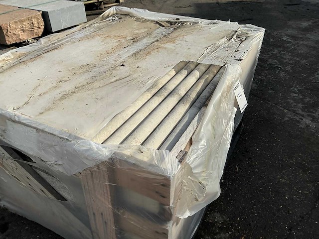 Light emperador partij witsteen zwembadboord 21,6 lm - afbeelding 3 van  4