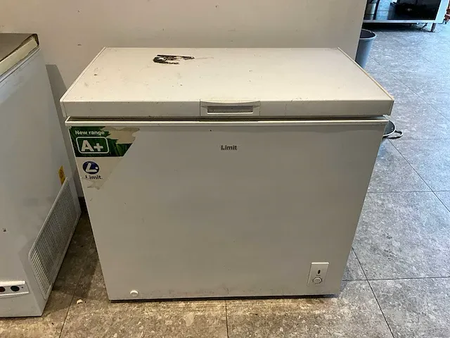 Lilit livk200 diepvrieskoffer - afbeelding 1 van  5