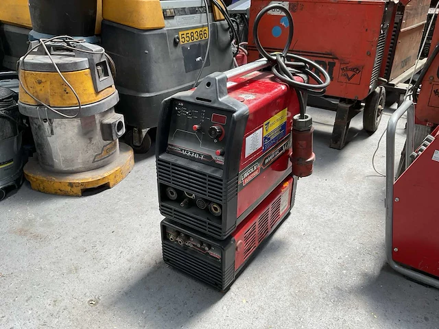 Lincoln electric invertec v270-t tig lastransformator - afbeelding 1 van  6