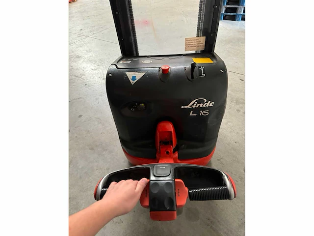 Linde - l16 - linde elektrische stapelaar l16 - 2001 - afbeelding 5 van  7