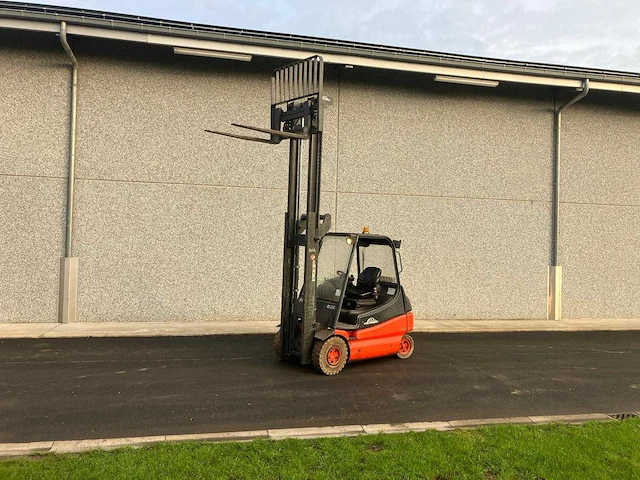 Linde e25-02 vorkheftruck 2004 - afbeelding 1 van  62