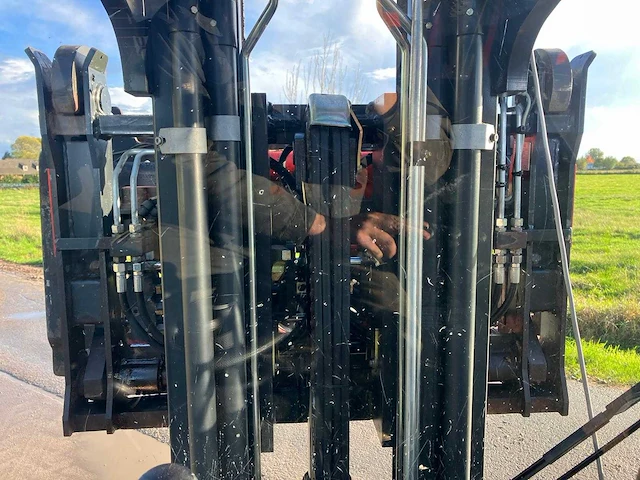 Linde h35t-02 vorkheftruck met jcb q-fit snelwissel + rotator + zwaar klem 2016 - afbeelding 11 van  90