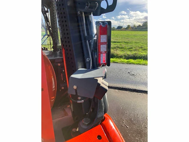 Linde h35t-02 vorkheftruck met jcb q-fit snelwissel + rotator + zwaar klem 2016 - afbeelding 43 van  90