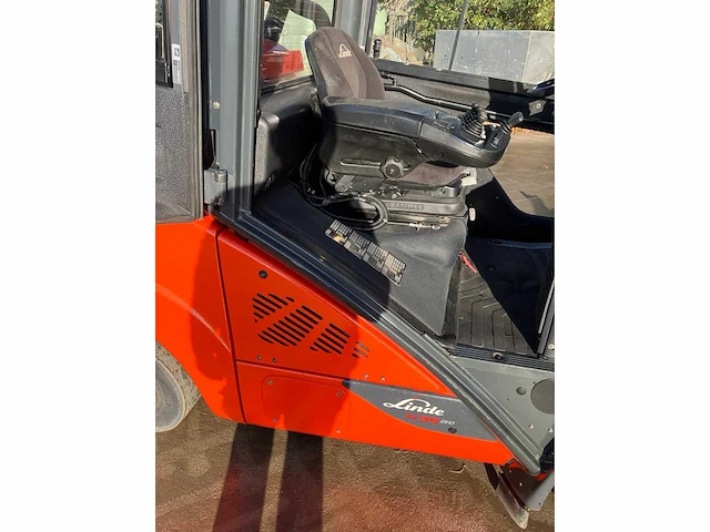 Linde h35t-02 vorkheftruck met jcb q-fit snelwissel + rotator + zwaar klem 2016 - afbeelding 55 van  90