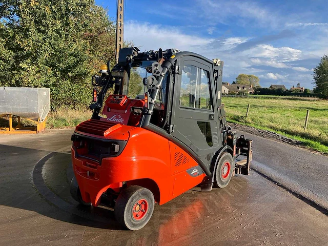 Linde h35t-02 vorkheftruck met jcb q-fit snelwissel + rotator + zwaar klem 2016 - afbeelding 45 van  90
