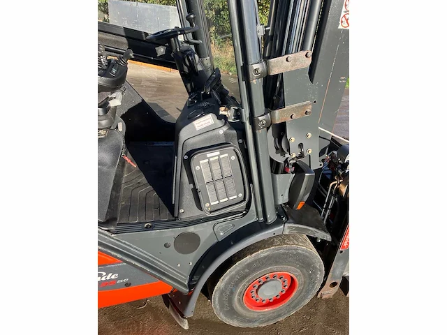 Linde h35t-02 vorkheftruck met jcb q-fit snelwissel + rotator + zwaar klem 2016 - afbeelding 57 van  90