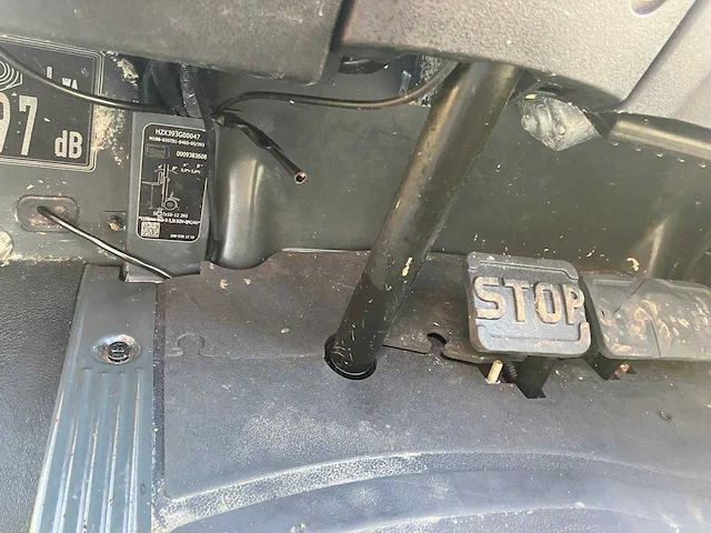 Linde h35t-02 vorkheftruck met jcb q-fit snelwissel + rotator + zwaar klem 2016 - afbeelding 77 van  90