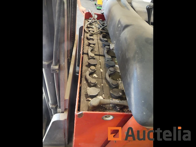 Linde r 14 reachtruck - afbeelding 9 van  12