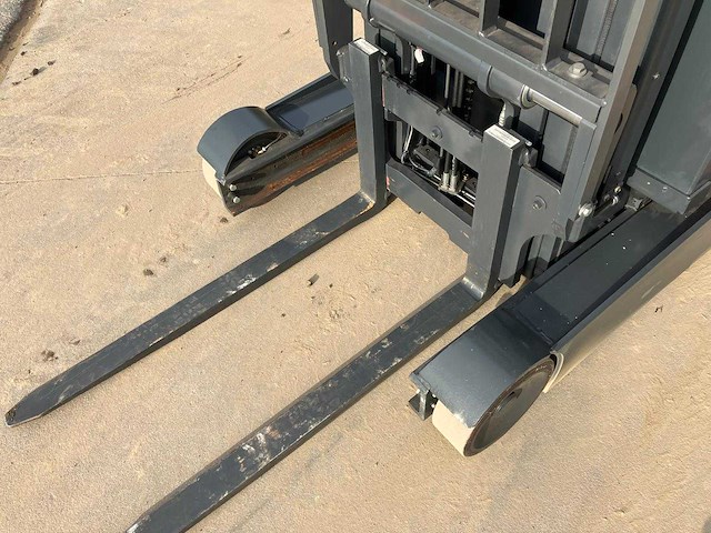 Linde r12n-01 reach vorkheftruck 2018 - afbeelding 10 van  47